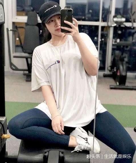 女子疯狂迷上健身房，体重没减，却练出了“大粗腿”