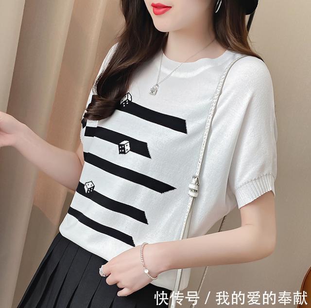  女人■春天穿针织衫，怎么才能不显肚子大？爱美女人看过来，几招就搞定