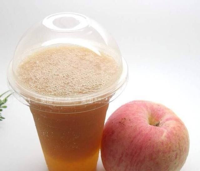 「都要喝一杯」早晨赶飞机，你只能带一种喝的登机，下面的这5种你会选哪个？
