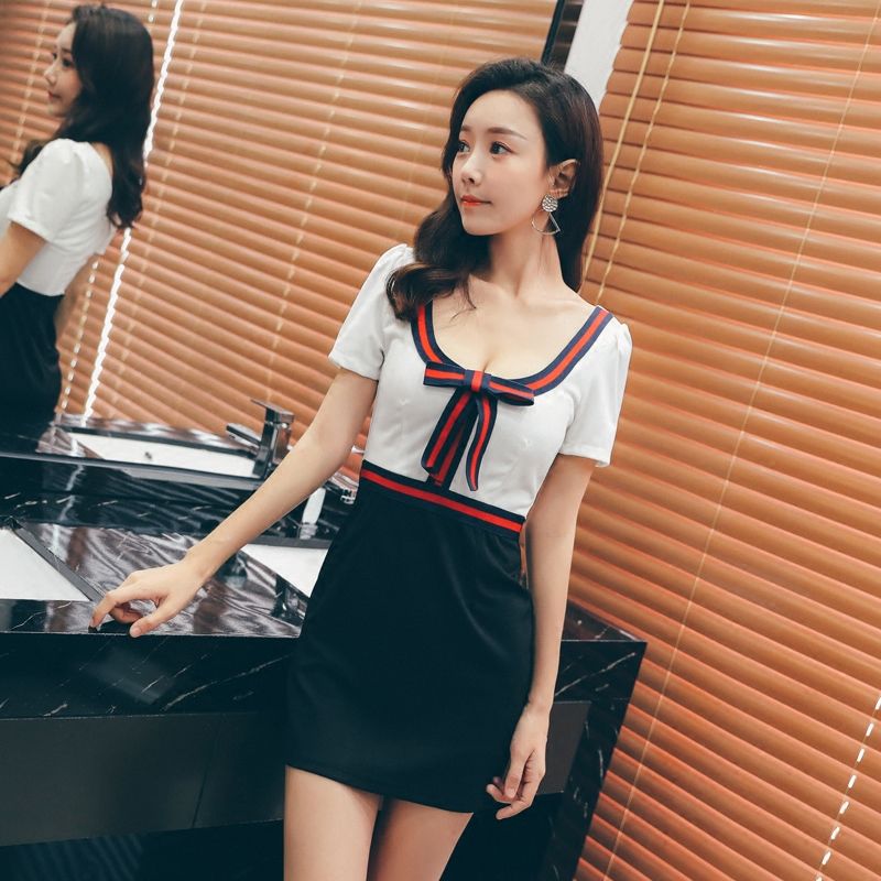 怪不得老婆这么喜欢穿紧身，显瘦有魅力，我看完就挪不开眼了