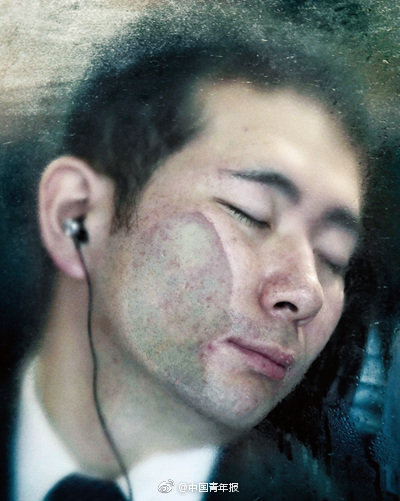 “东京挤车族”：早起的鸟儿有天妇罗吃