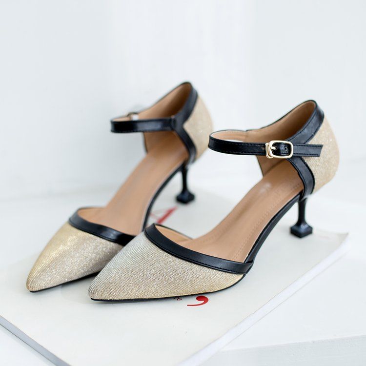 八月上新的高跟鞋真美!大气走心的设计，让你成为万众瞩目