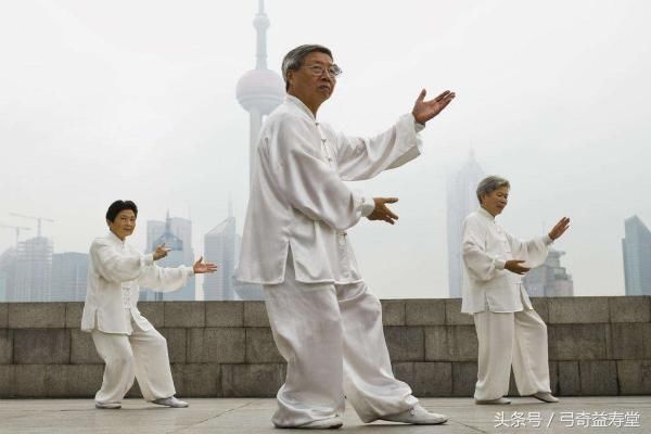 三人轻信朋友圈养生文章不幸离世 三伏天养生到底靠不靠谱？