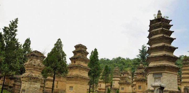 我国最受欢迎的八大寺庙, 灵隐寺第七, 武当山未上榜, 第一是