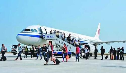  #中国#中国“最孤独”的机场，每天仅走一趟航班，乘客却依然很