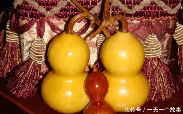  「椅子」大爷花10年“种椅子”，一把卖80000！这些文玩在家也能