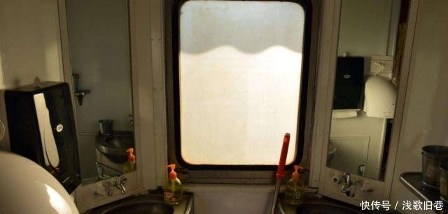 火车上的排泄物排到铁轨上了为什么都没有看到，终于弄明白了