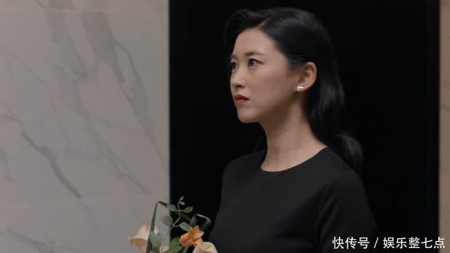 精英律师栗娜与罗槟