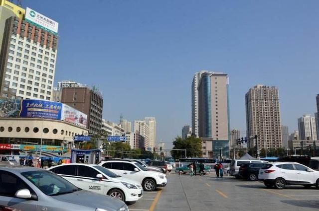 中国最尴尬的火车站名字，错了66年坚决不改回，游客：真有个性