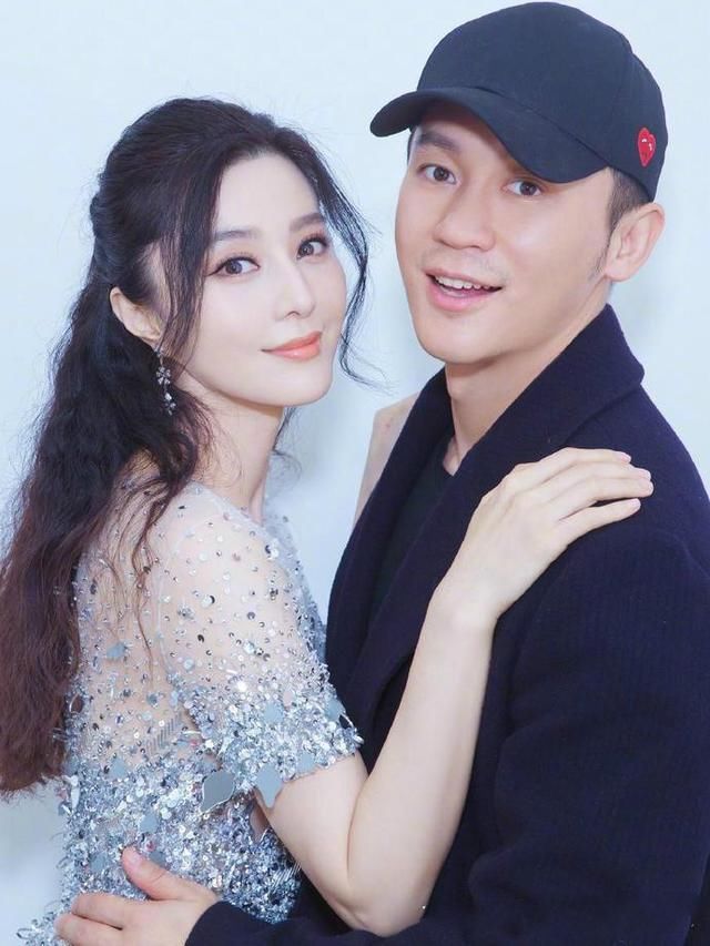 李晨发微博关心垃圾要分类，不理冰冰陷入风波，网友：心会不会疼