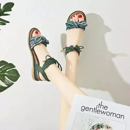 十二星座专属夏日凉鞋，水瓶座干练女人味，处女座简约大方