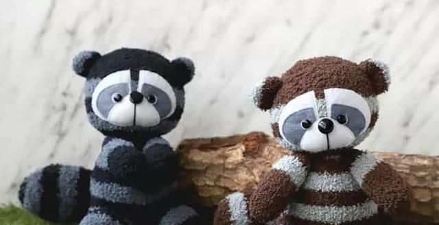  袜子■买了冬袜不穿，做了超萌的小熊获全朋友圈喜爱