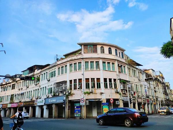 成都直达厦门动车明日首发！全程近14小时，二等座票1038元