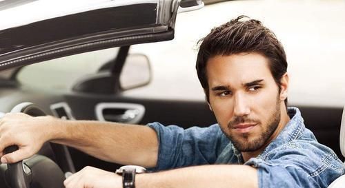  司机：想知道一个男人开车水平高不高？很简单，看他有没有这5个习惯