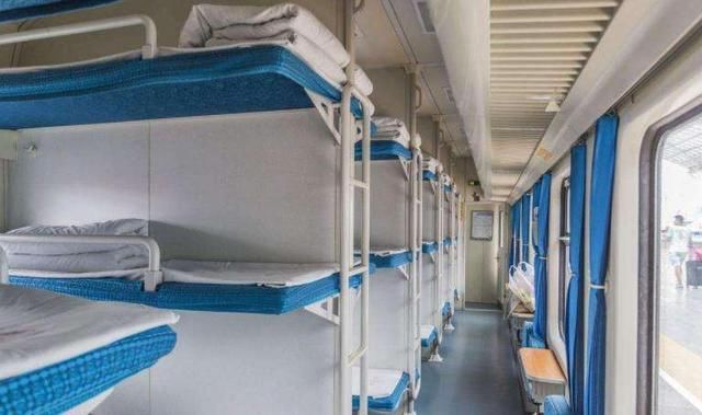  我国|我国首列全卧铺火车，近9小时中途无停，被赞“流动宾馆”