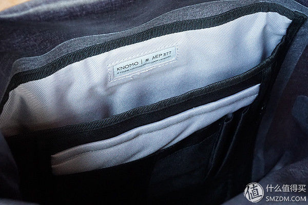 英伦气质的休闲与商务并存--KNOMO CROMWELL克伦威尔卷盖双肩包