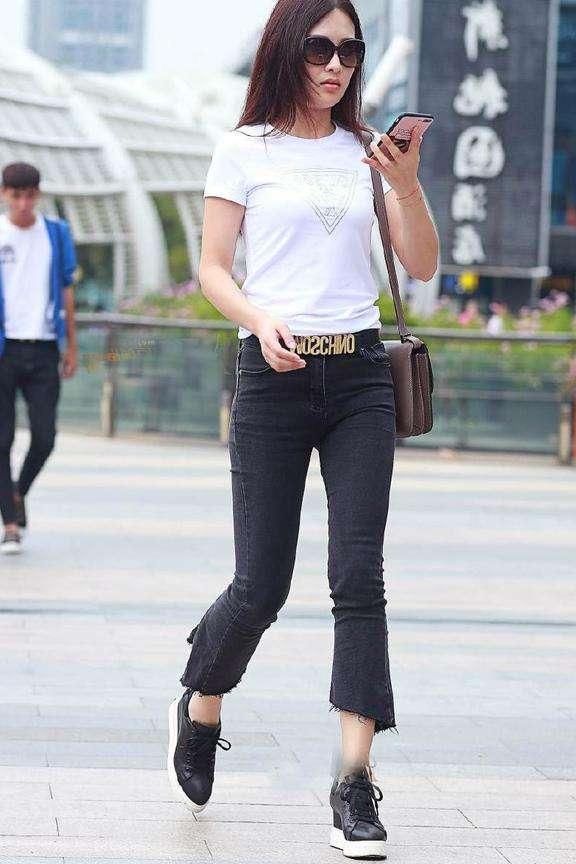 牛仔裤天天穿, 不是每款都能让人过目不忘!