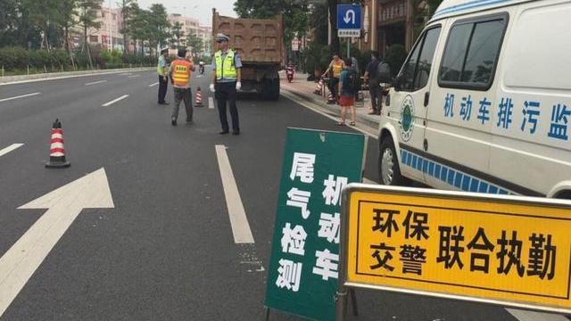 公安部宣布好消息：2个项目被取消，汽车年检终于不用去车管所了
