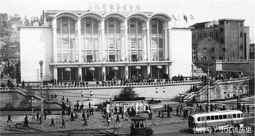 『管理员夫妇』80年代阳泉电影院爆炸案伤亡近159人,只因被甩报复女友