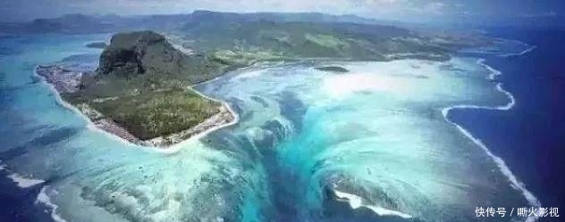 世界上最奇怪景观,藏于海底的瀑布,每秒倾泻50亿吨海水