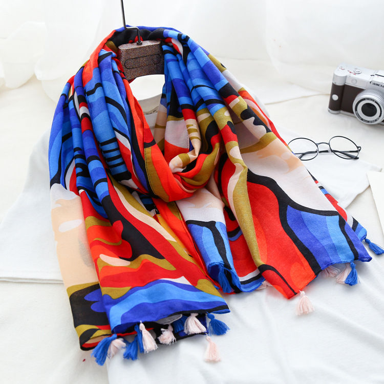 怪不得男人总爱往海边跑，现在女人不穿泳衣穿这个，真是婀娜多姿