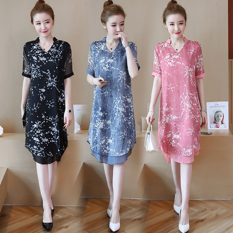 不是我吹，70后女人出门穿这样的美裙，配高跟，高挑迷人有气质