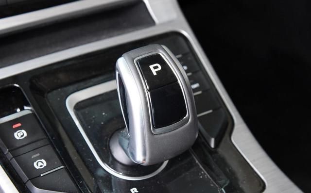  GS：在父母的建议下，狠心拿下一台吉利帝豪GS，车主说了真实体验