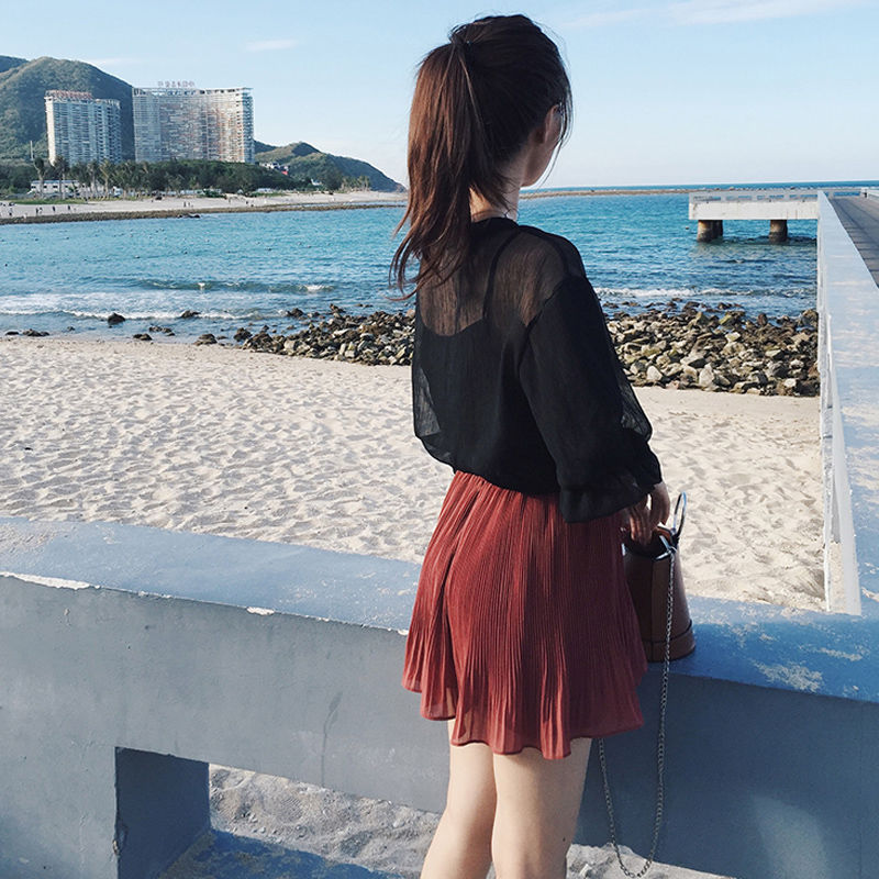 败家老婆越来越惊艳了!穿这样的短裤套装+凉鞋,美得完全不像话