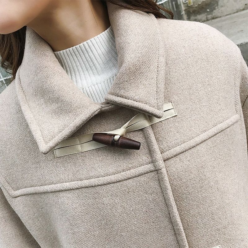 风衣真的已经过时了，毛呢大衣比鹿皮绒大衣洋气百倍，上身超有范