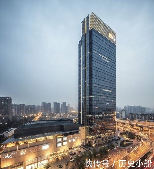 网约车数据看成都夜生活:夜场生意火爆 加班族同样不少