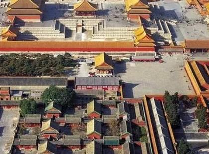 韩国瞧不起中国,却老是模仿中国,新弄出拼多多版“故宫”