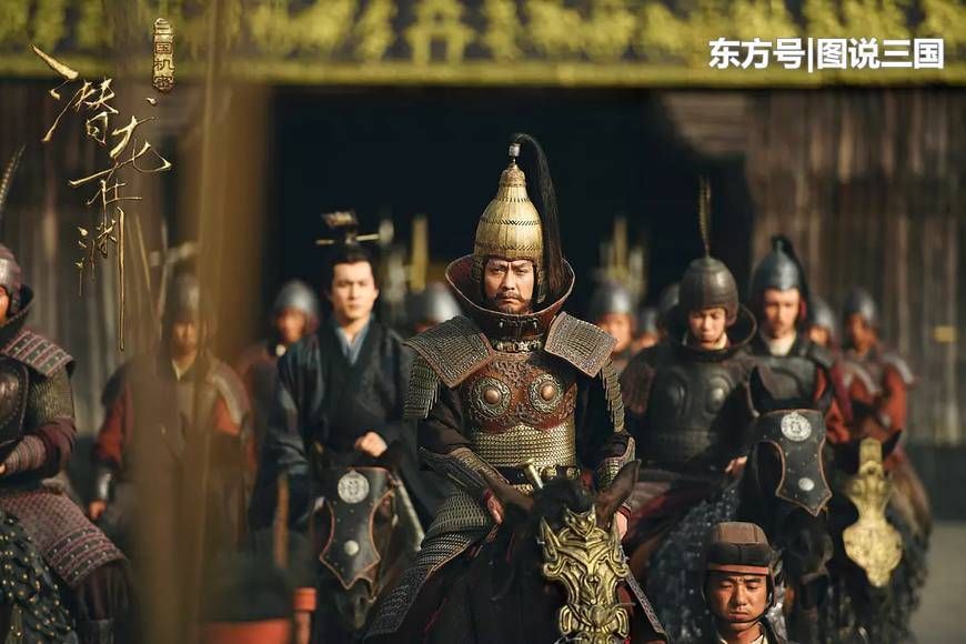 此人4岁让梨令其扬名天下,后成为汉末名儒,却