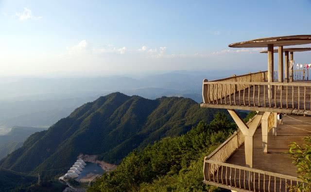 湖北被遗忘的一座山，是全国五大道教名山之一，海拔1657米