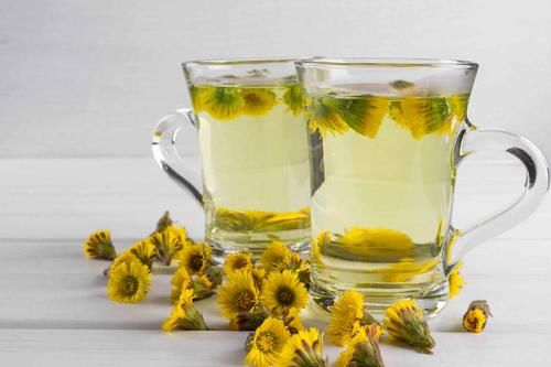  「毒素」菊花茶有利于体内毒素代谢，给身体补充一些胆碱