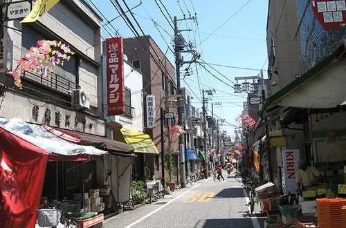 为什么在日本街上看不到一家早餐店，难道他们不吃早餐吗？