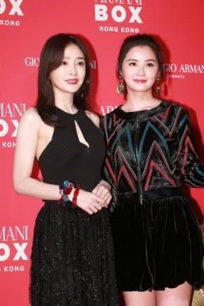 蔡卓妍36岁秦岚37岁，同框比美尴尬出天际，一个仙女一个大婶