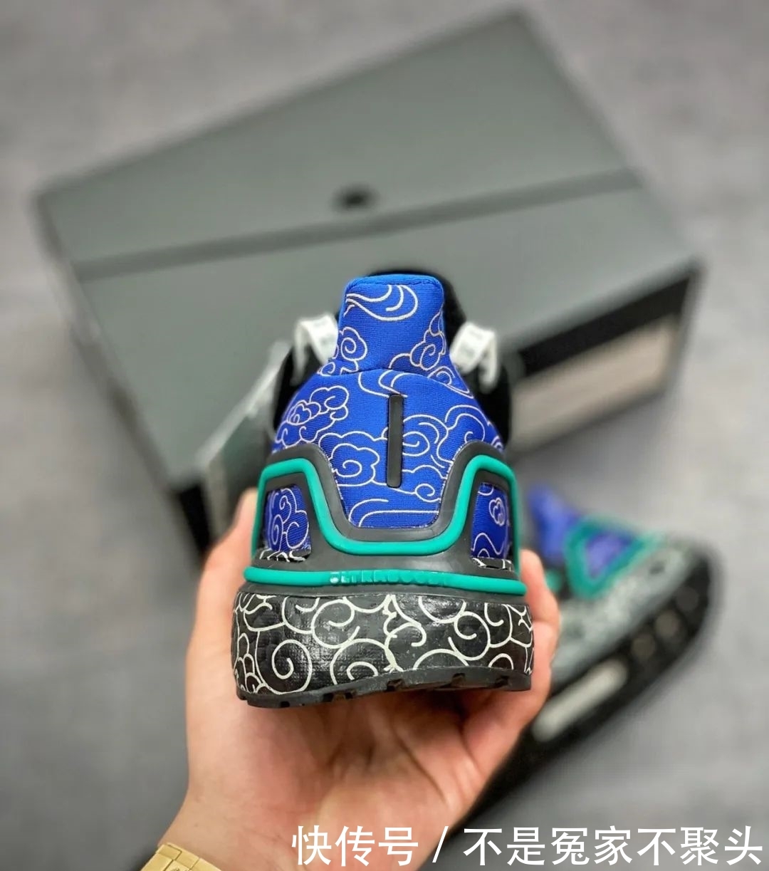「开箱」犹如袜子般贴合,即轻便又透气!阿迪达斯ultra boost 6代开箱测评!