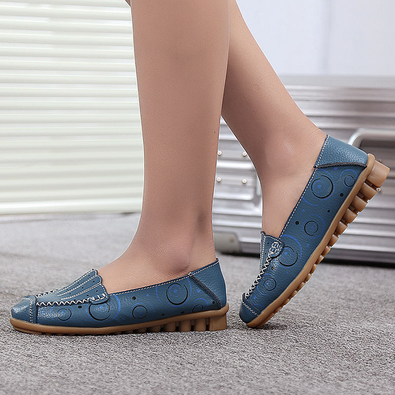 刚知道，这种鞋叫:软秋鞋，久穿不累忒养脚，老妈一下买3双