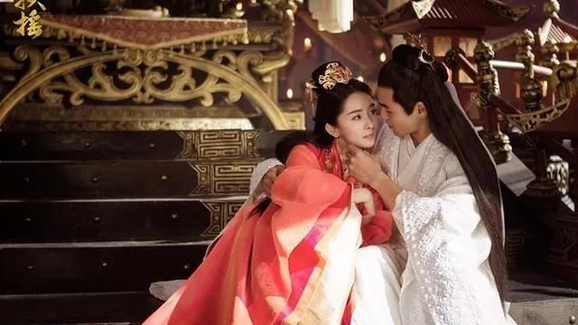 彩妆迷｜你离正宫，还有一个杨幂同款唇釉的距离