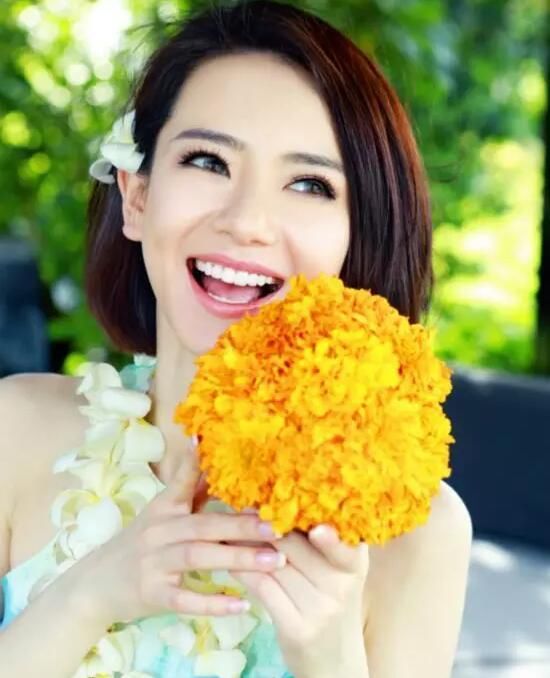 娱乐圈的“潜规则”已是公开的秘密，杨紫在最火的时候被人顶包