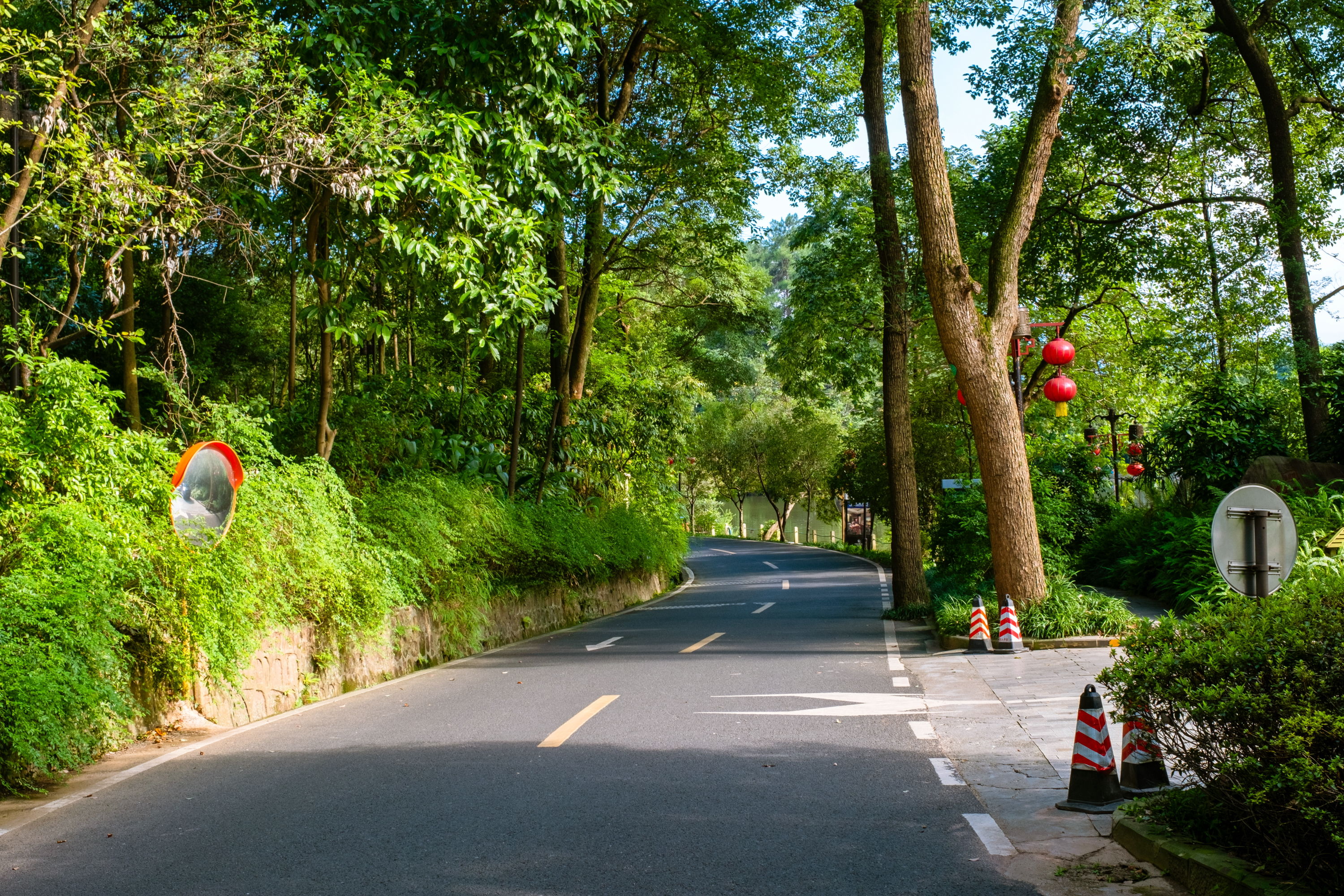 成都出发，周末打卡峨眉山温泉。