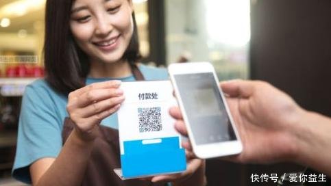 美国人到中国游后疑惑这东西这么先进，为何不是在我们国家