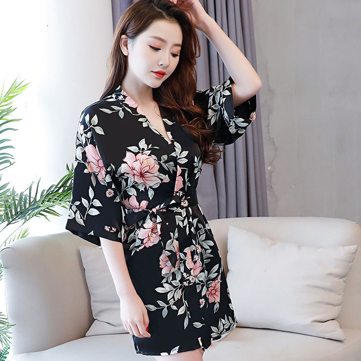 办公室的女人到家就脱三角裤!学香港女人这么穿，紧而不露忒撩人