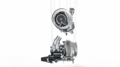  『叫板』保时捷911有什么勇气叫板超跑看完Turbo的发展历史就懂了