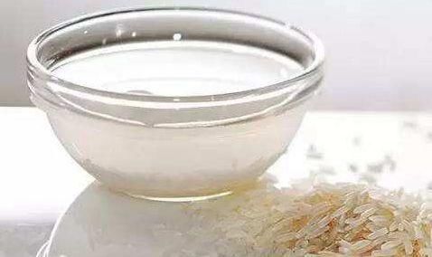  「淘米水」关于淘米水的作用，你知道多少？拿它洗脸真的会变白吗？