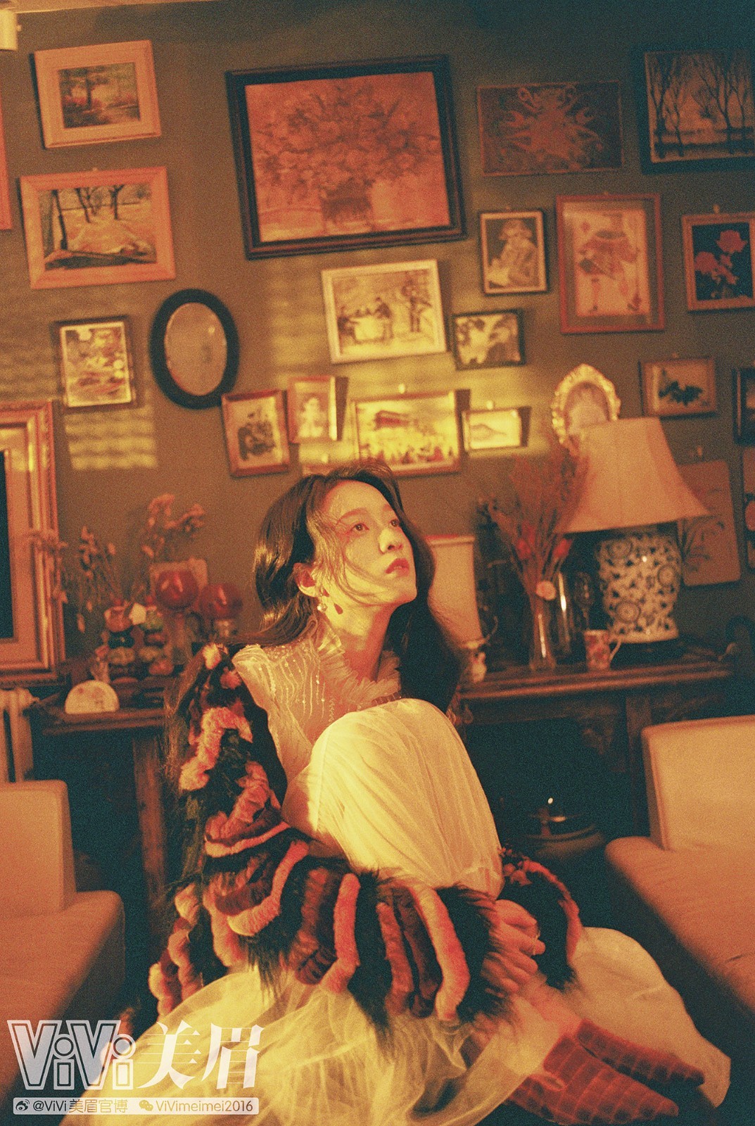 张雪迎登杂志封面演绎怀旧风 摩登时髦解锁复古少女