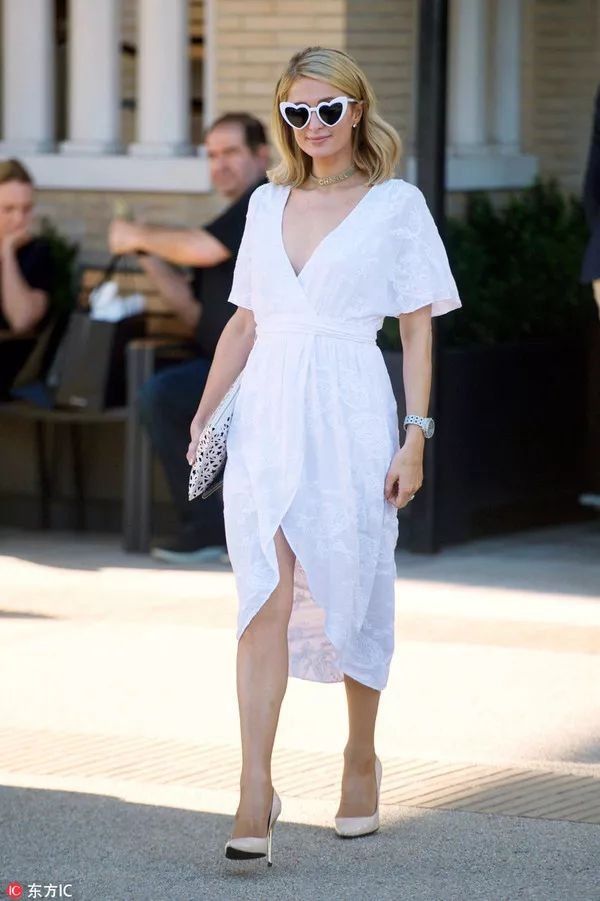 这一届连衣裙中的小清新，茶歇裙让你美得不可方物