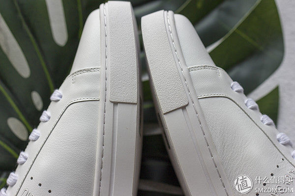 【好物分享】 篇十:方头AJOY SAHU小白鞋，穿出与众不同style!