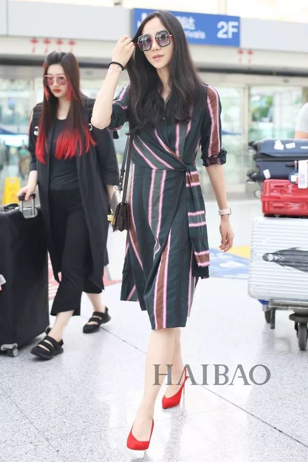 刘诗诗击破离婚传闻!周迅窦靖童这是什么情况?【海报街拍】