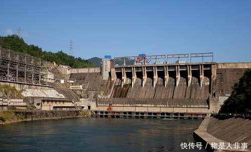 『黑鱼』水电站下钓获一群“大嘴黑鱼”,老乡新安江最好吃的鱼!